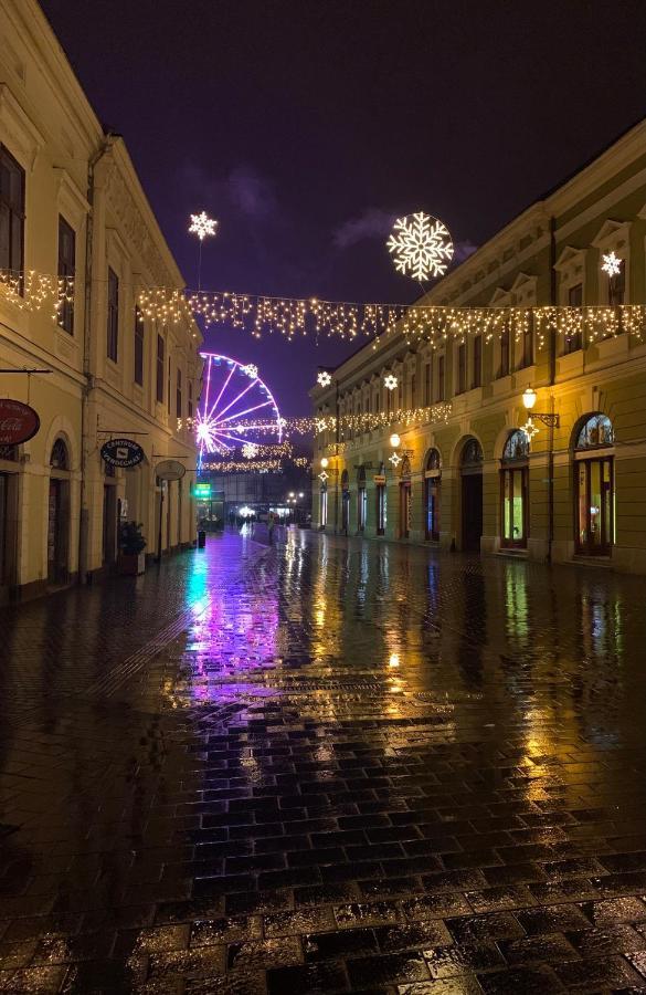 Forst-Haz Apartman Eger Buitenkant foto