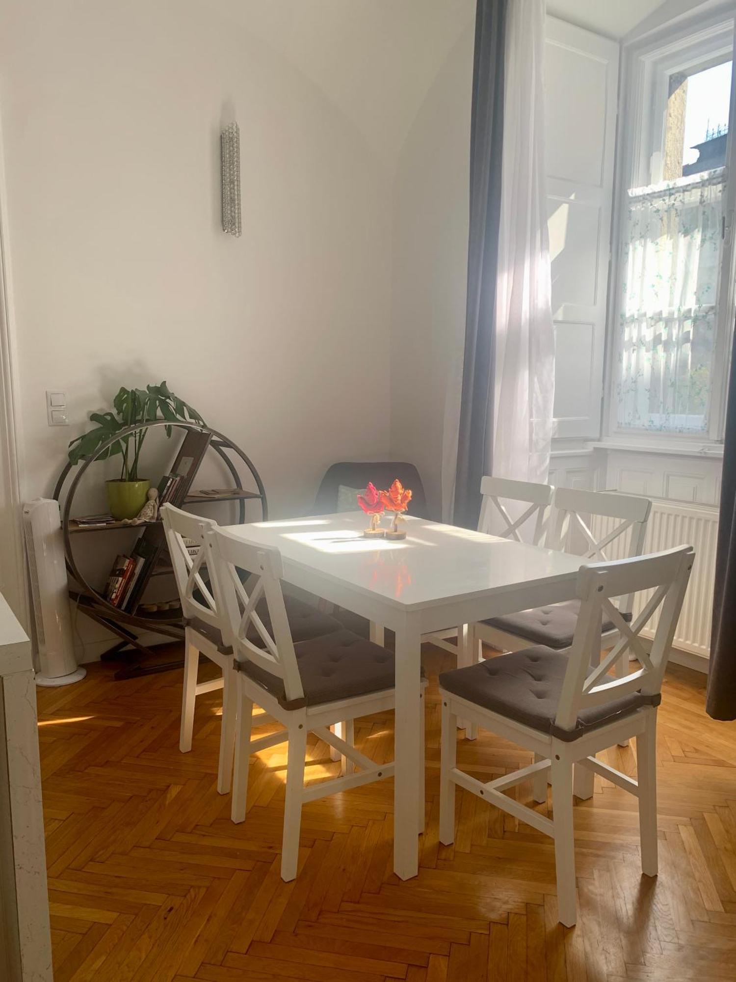 Forst-Haz Apartman Eger Buitenkant foto