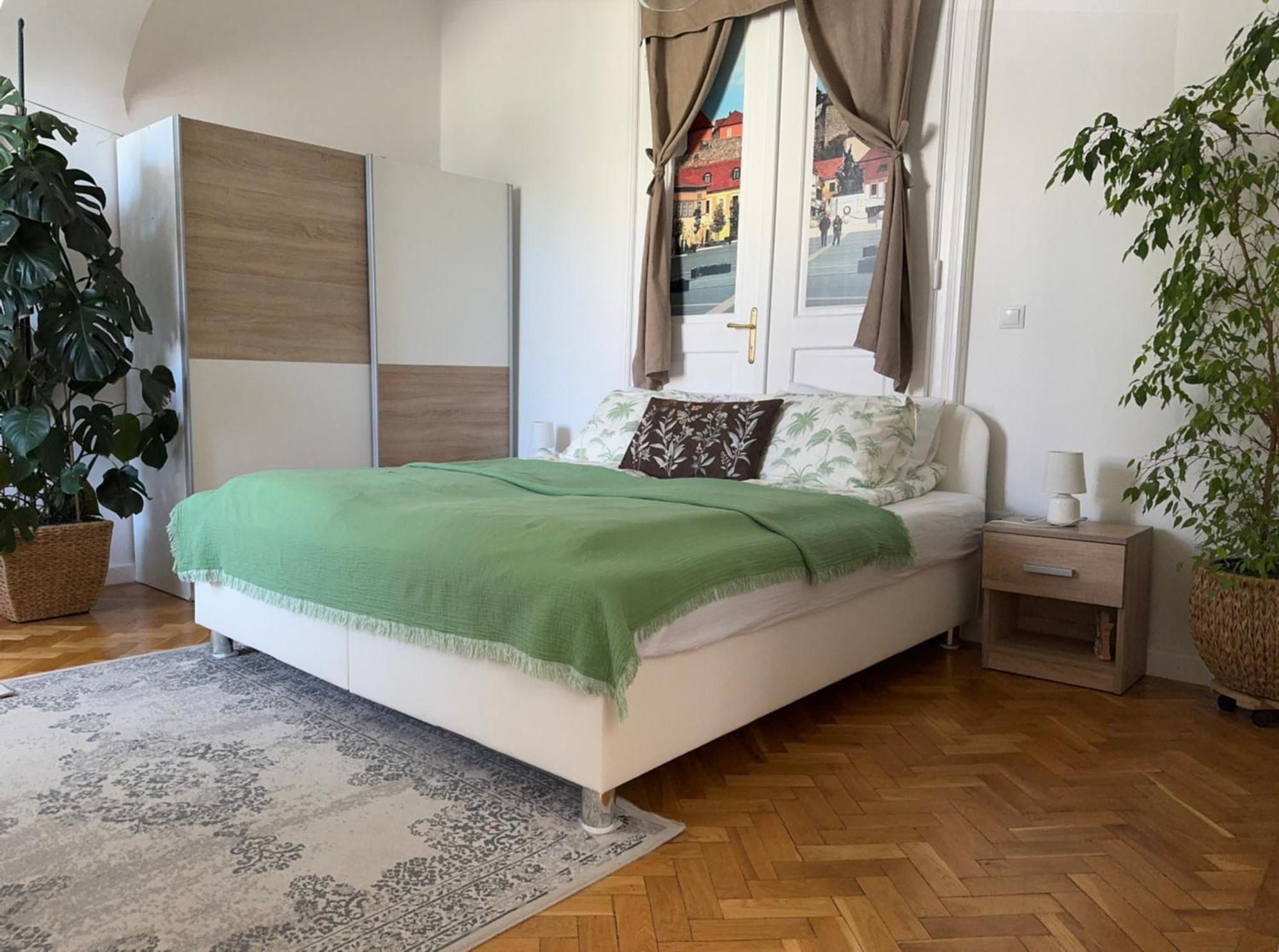 Forst-Haz Apartman Eger Buitenkant foto